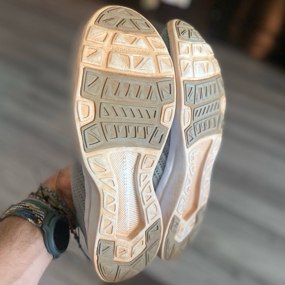 APL Men's TechLoom Wave Cement / White - Good Condition - Size 9 👟🔥 - Picture 9 of 11